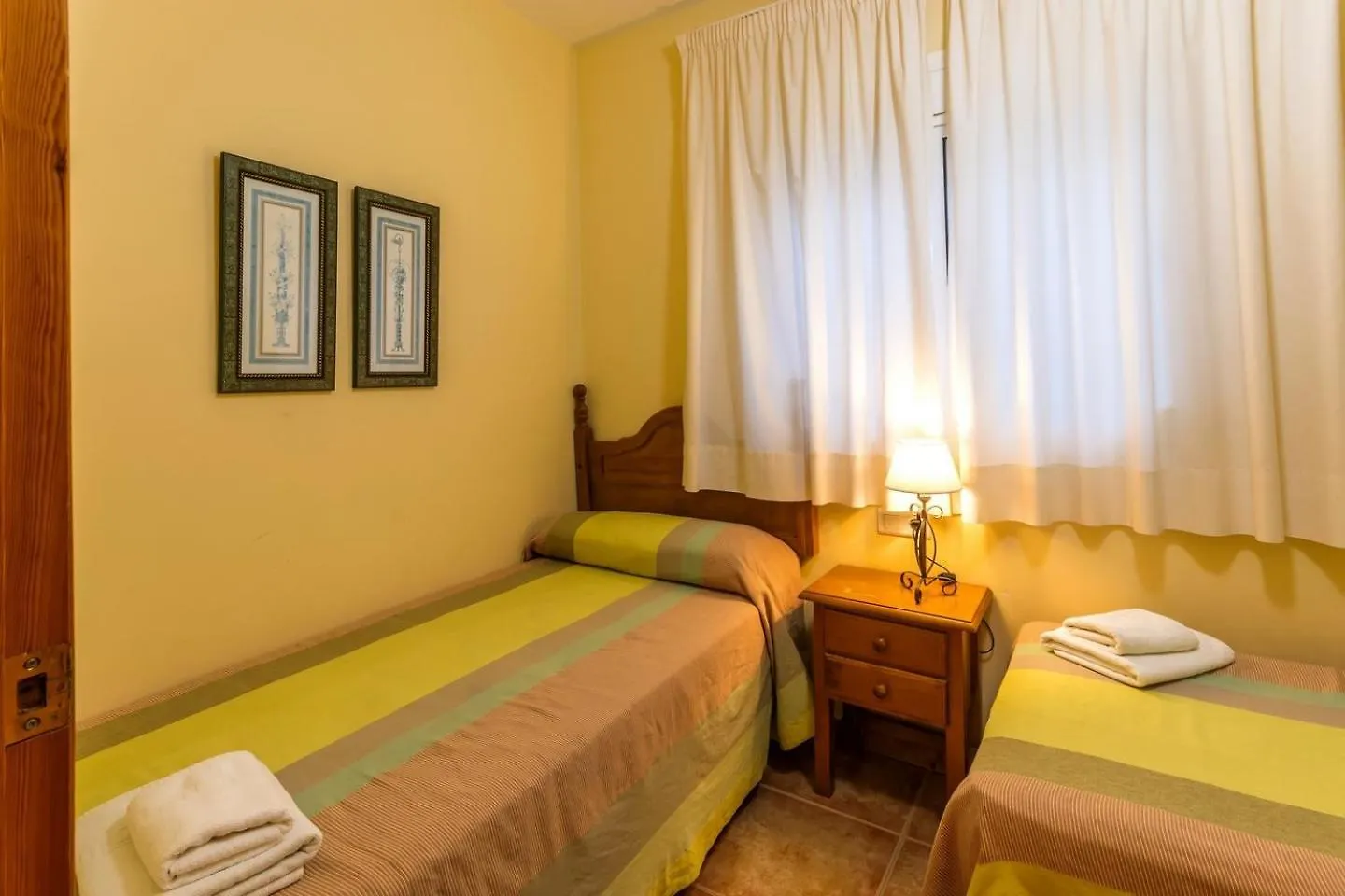 Apartamentos La Casa del Barrio Maro España